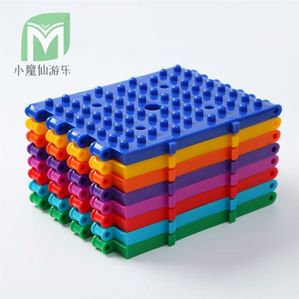 Four-corner Rainbow Slide With Ball